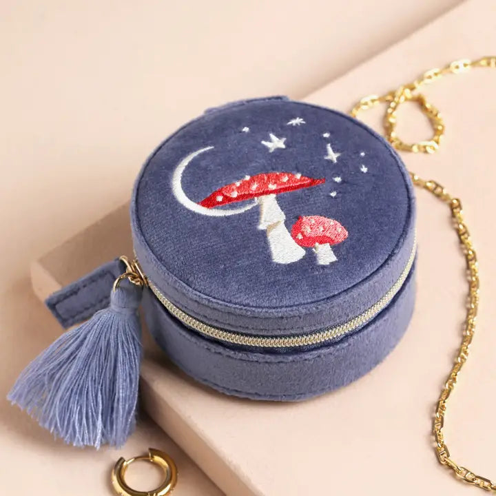 Moonrise Round Velvet Jewelry Case